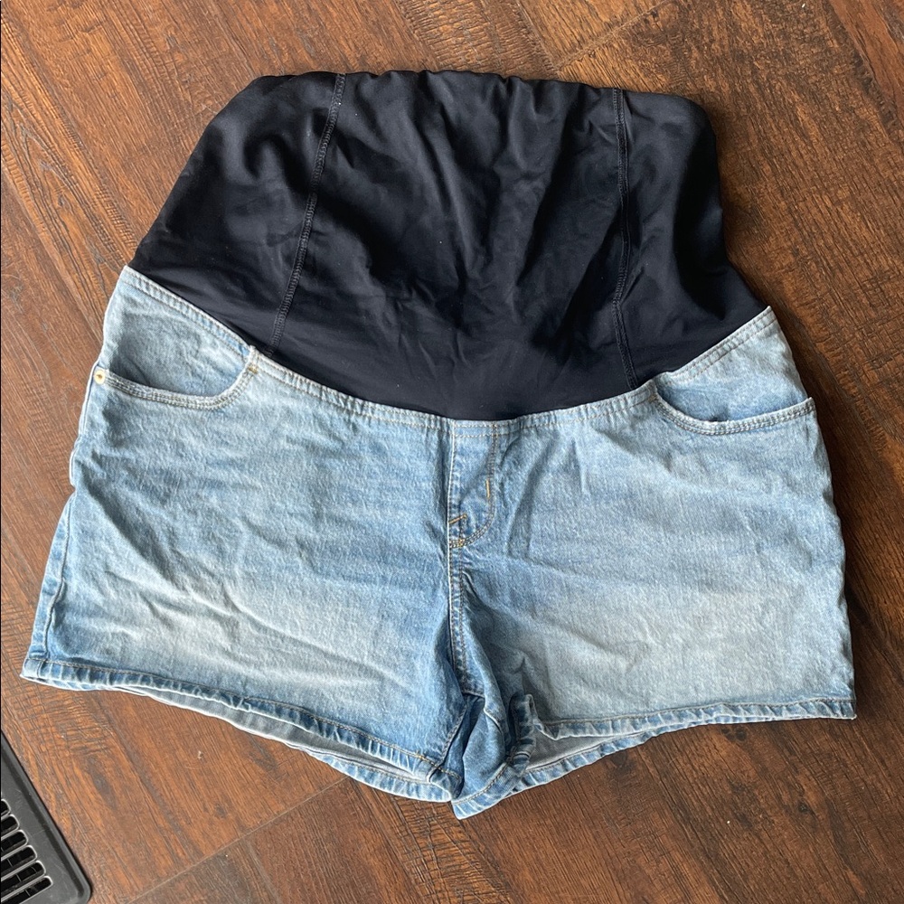 Isabel Maternity by Ingrid & Isabel Light Blue Denim Shorts with Black Panel